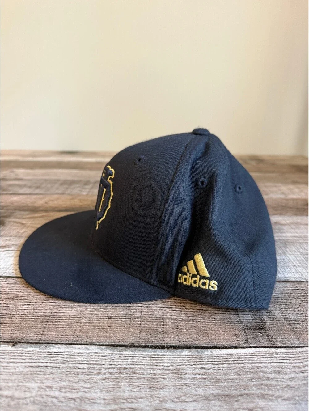 Notre Dame Fighting Irish Adidas Fitted Hat Size 7 1/2